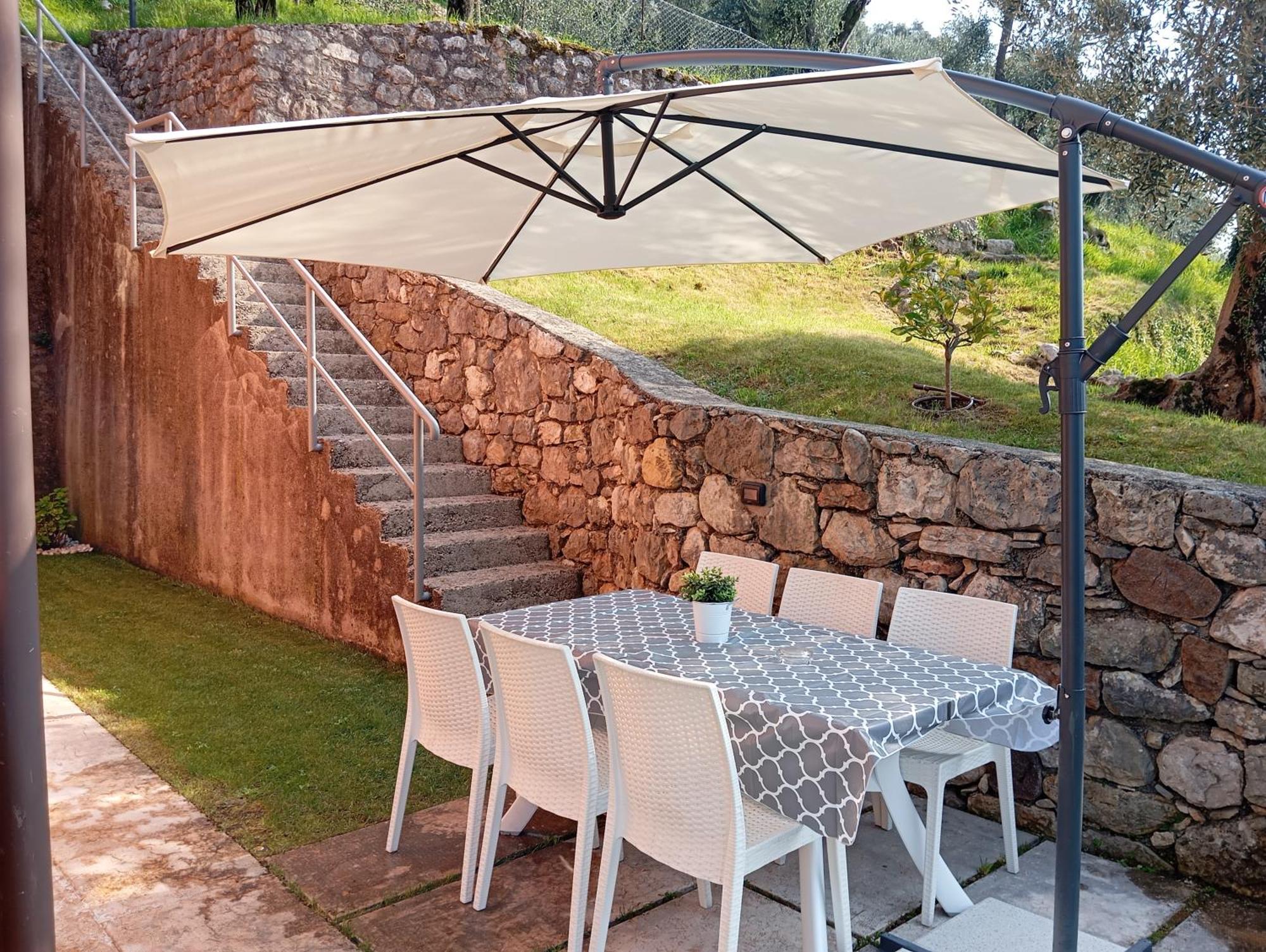 Villa Antopolis Malcesine Bagian luar foto